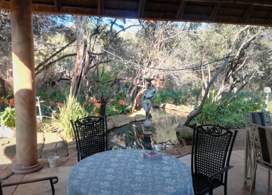 4 Bedroom Property for Sale in Hartbeespoort Rural North West